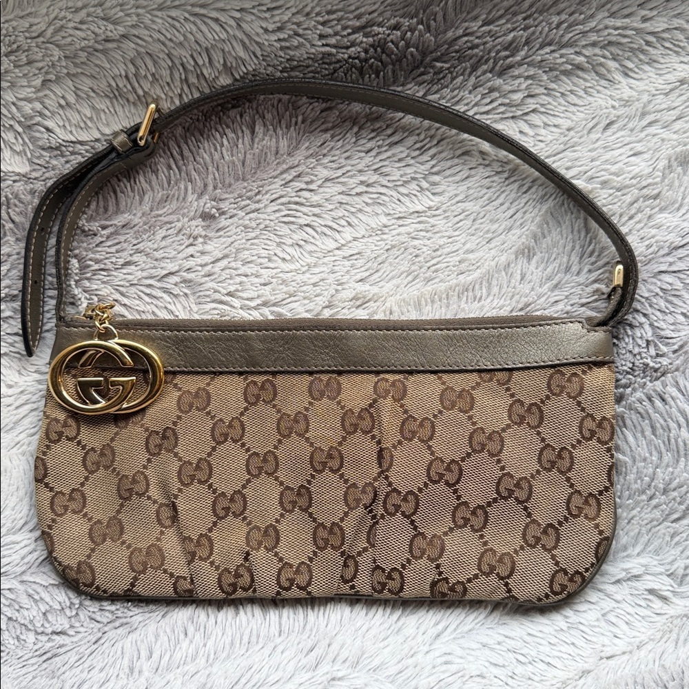 💕 GUCCI Beige/Silver GG Canvas Pochette Bag - 💯Authentic 💕 - Picture 10 of 14